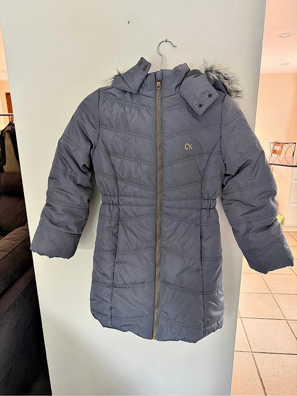 Calvin Klein Girls Gray Long Sleeve Hooded Puffer Jacket, Size M (8/10)